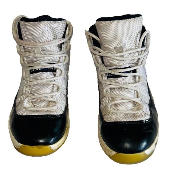 Jordan 11 Retro 2018 Mid Concord- Size 3y (GS) - Picture 3 of 6